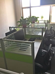 深圳辦公設備急轉 12套卡位屏風、電腦、沙發、老板桌全套9成新低價轉讓